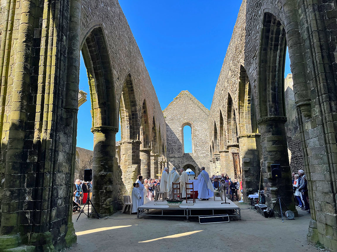Einmal im Jahr der besondere Gottesdienst in der Klosterruine